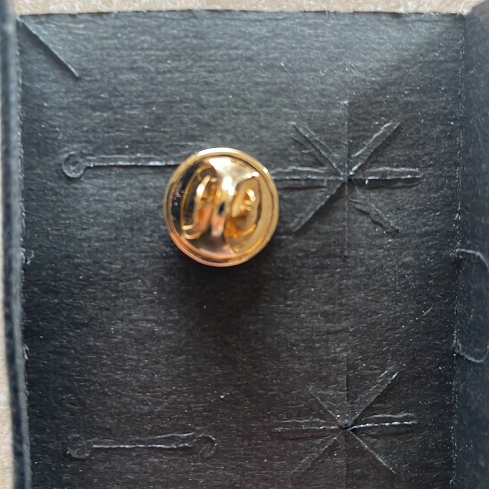 Pin - Picture 3 of 3